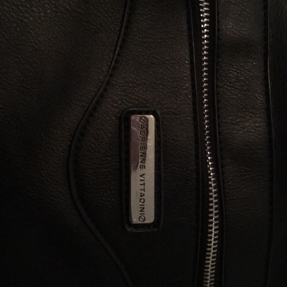 Crossbody - Picture 2 of 4